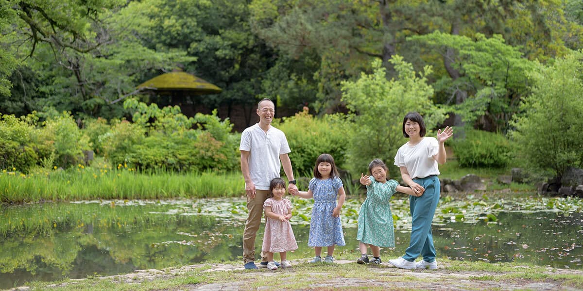 豊中市で家族写真をロケーション撮影で